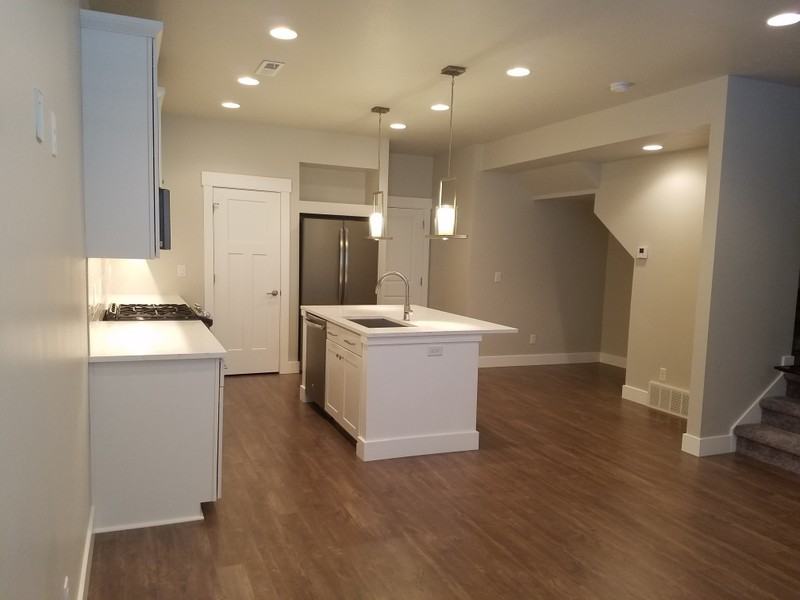1220 W Clark Ln - Photo 3 of 15
