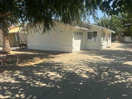 featured image of 339 W Kern Ave #1