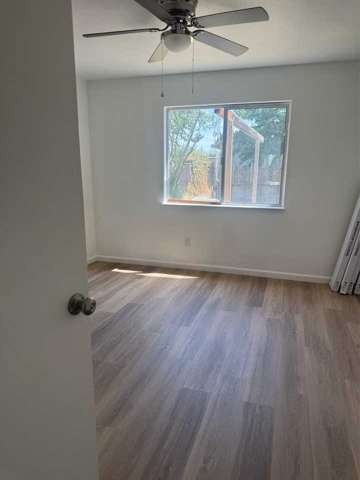 339 W Kern Ave #1 - Photo 6 of 9
