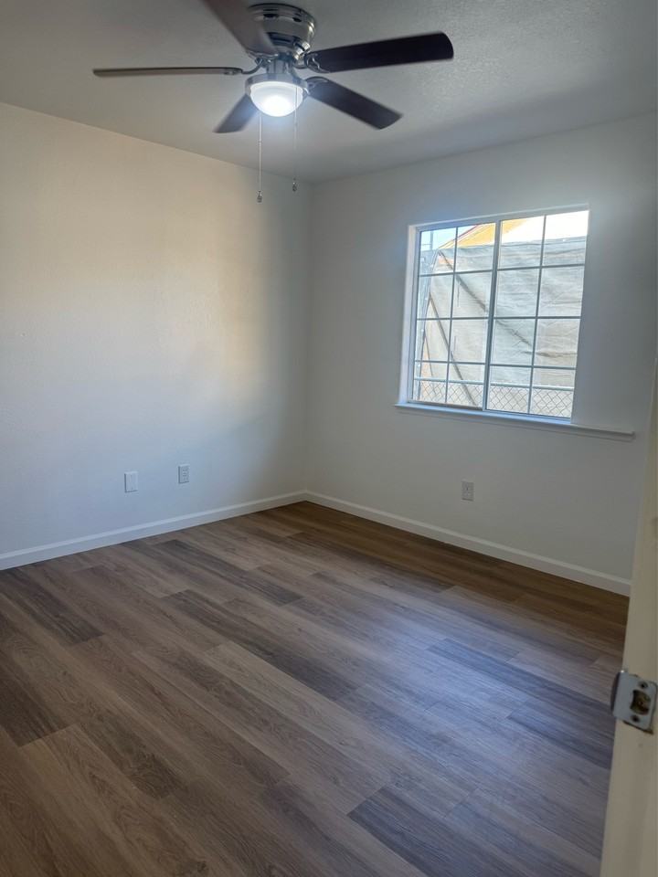 339 W Kern Ave #1 - Photo 7 of 9