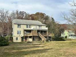 featured image of 2210 E Grand Ave