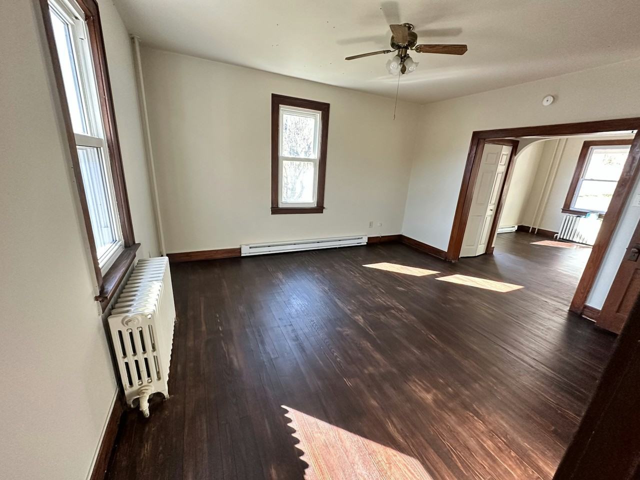 2210 East Grand Avenue, Unit Apt 2 - Photo 4 of 11
