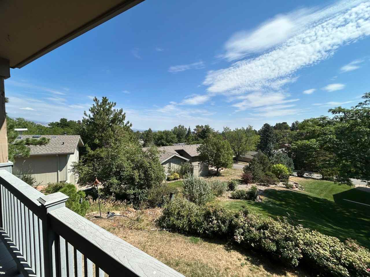 2620 Briarwood Dr - Photo 2 of 17