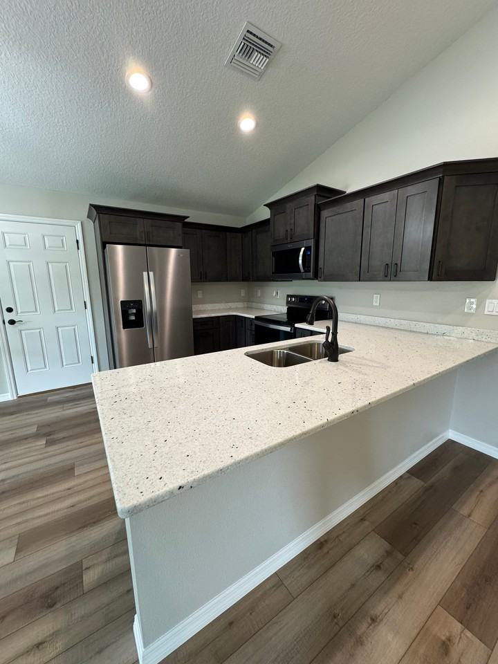 13319 Sw 106th Pl - Photo 2 of 16