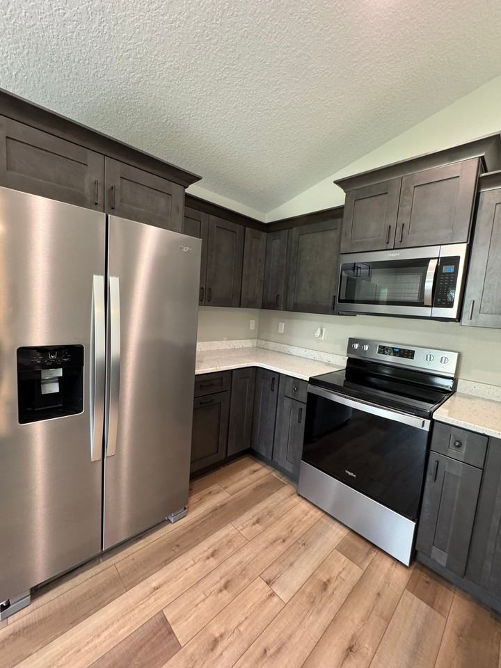 13319 Sw 106th Pl - Photo 3 of 16