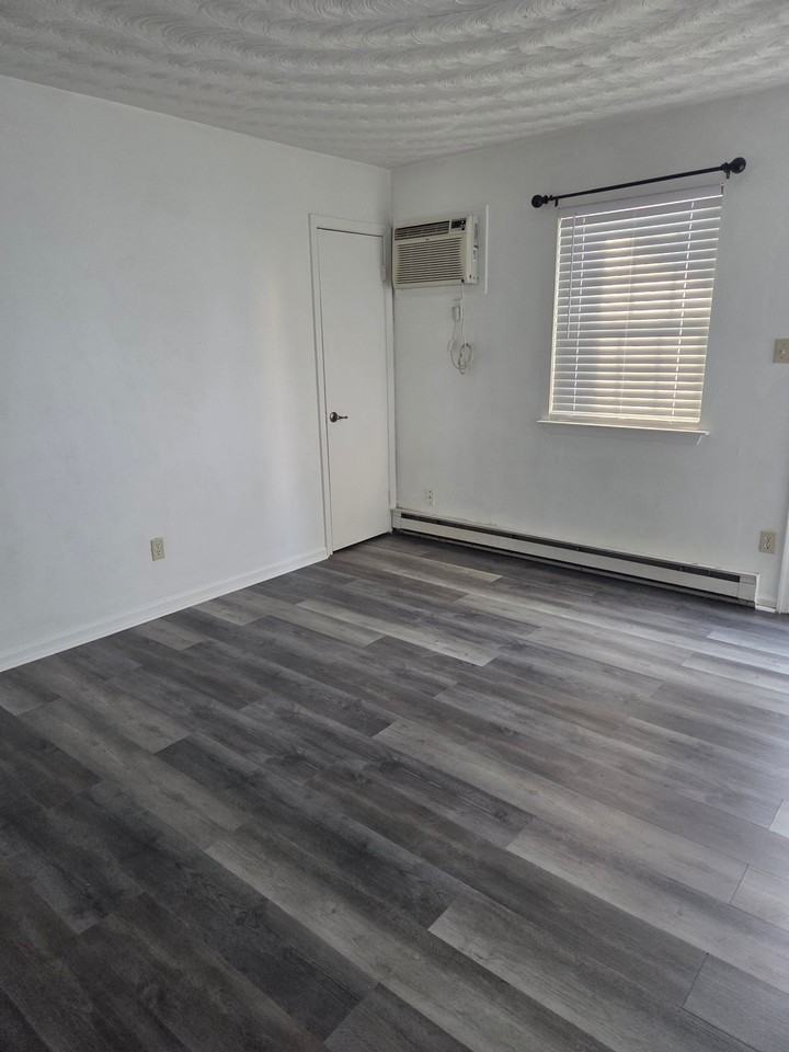 2305 Palmyra St - Photo 4 of 18