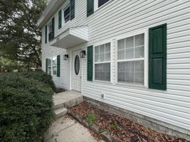 featured image of 120 N Pinewood Dr #1