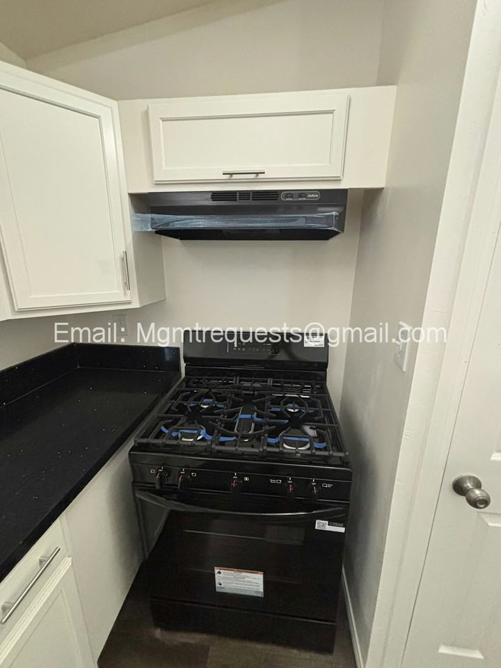 1180 West Valencia Drive, Unit 1184 - Photo 6 of 9