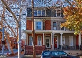 302 N Lime St #4 - Photo 3 of 23