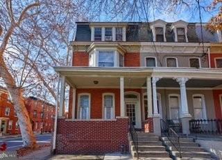 302 N Lime St #4 - Photo 4 of 23