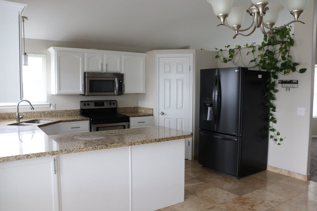 6793 S Mountain Aura Dr - Photo 4 of 20