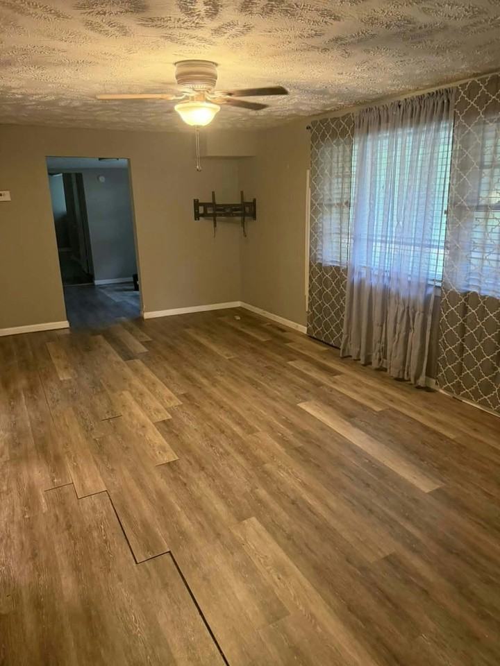 26324 Samantha Ln - Photo 2 of 20