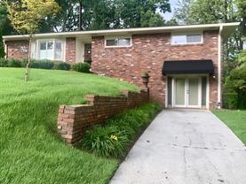 2320 Elmwood Dr Se - Photo 1 of 1