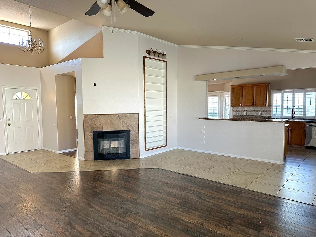 5601 W Avenue L1 - Photo 5 of 18