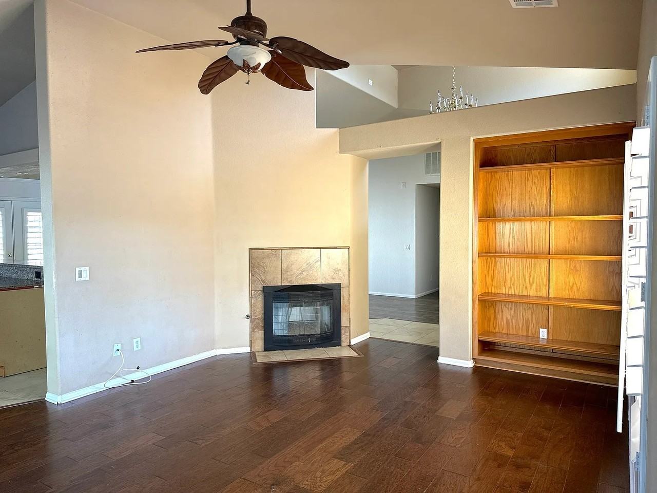 5601 W Avenue L1 - Photo 7 of 18