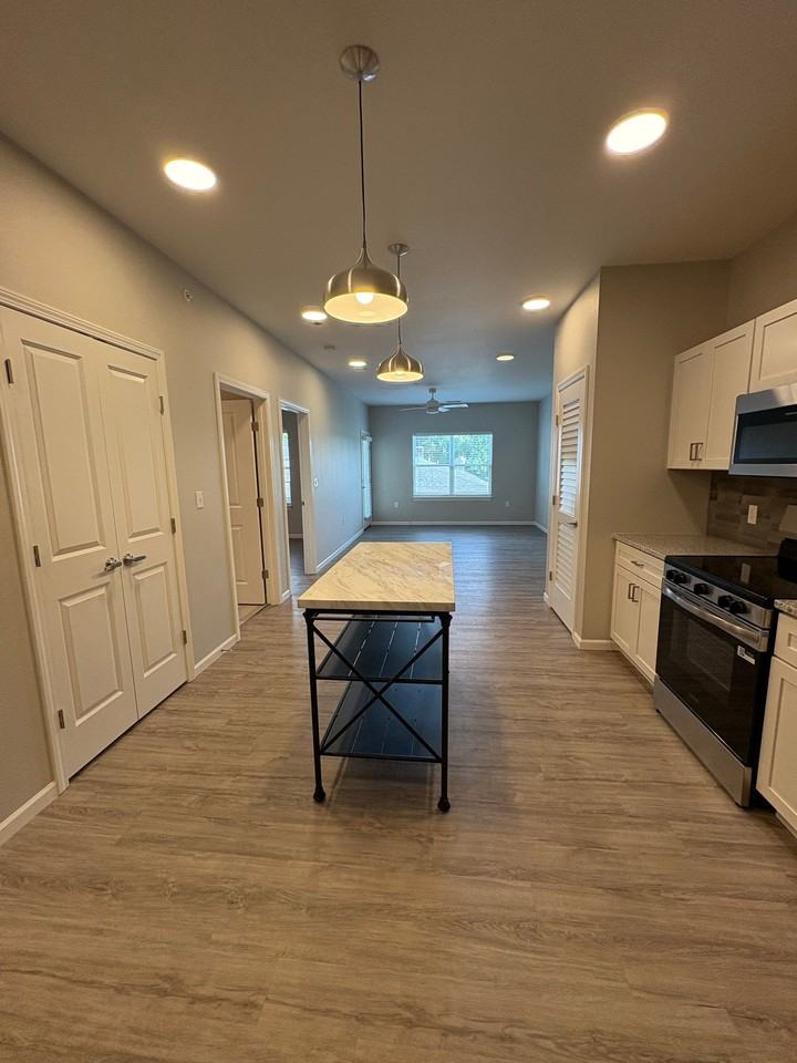 1073 S Grant Ave #214 - Photo 2 of 10