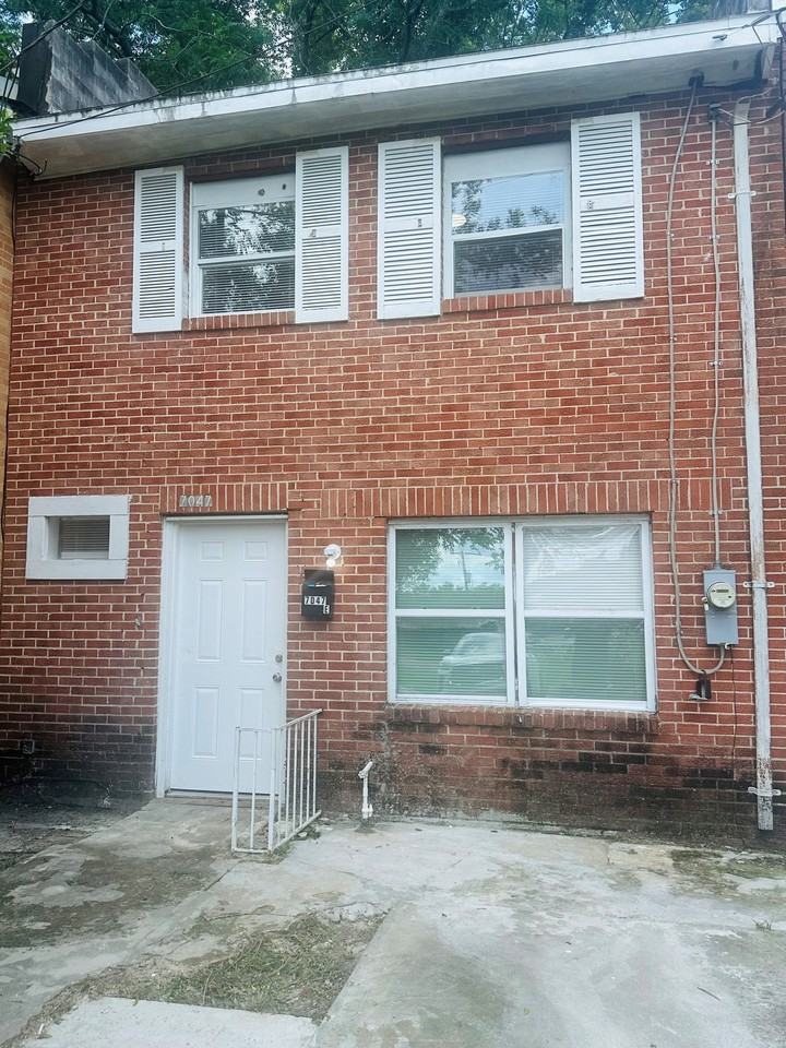 7047 Ken Knight Dr E - Photo 2 of 20
