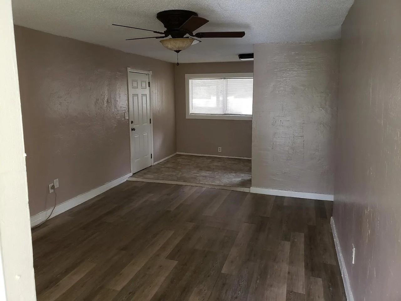139 S Pine Hills Rd - Photo 3 of 10