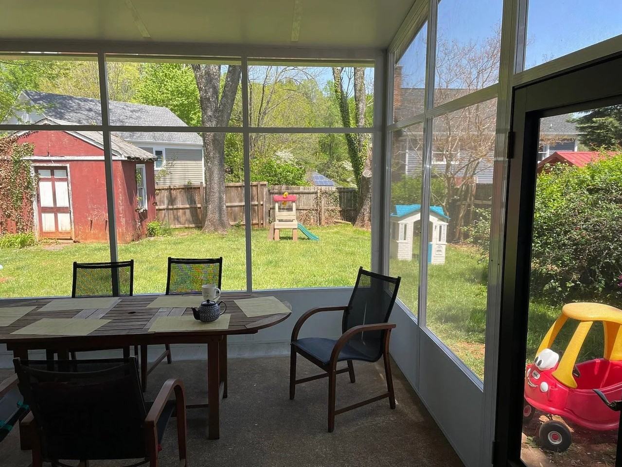 625 Davis Ave - Photo 5 of 9