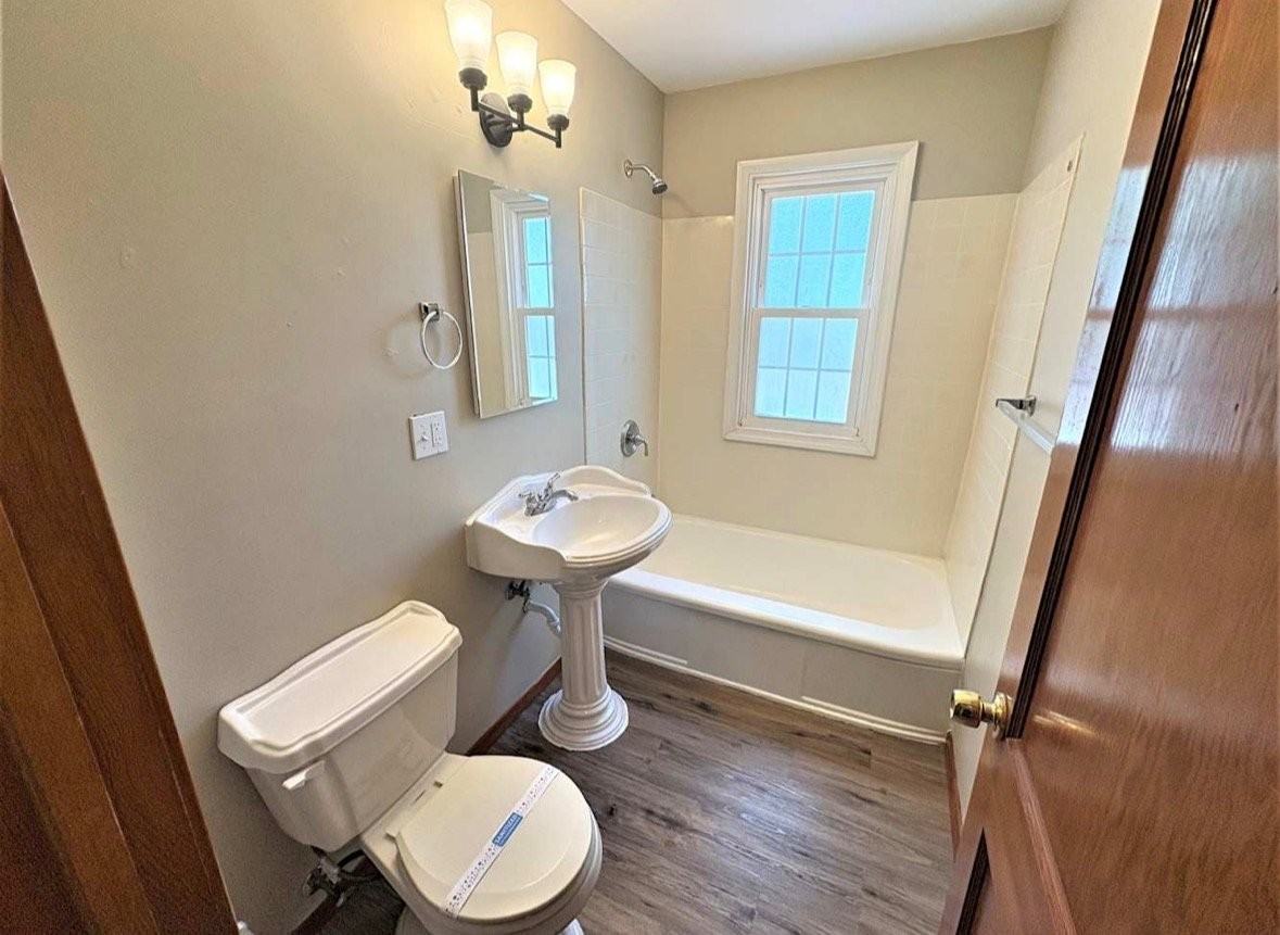 3529 Virginia Ave S - Photo 2 of 11