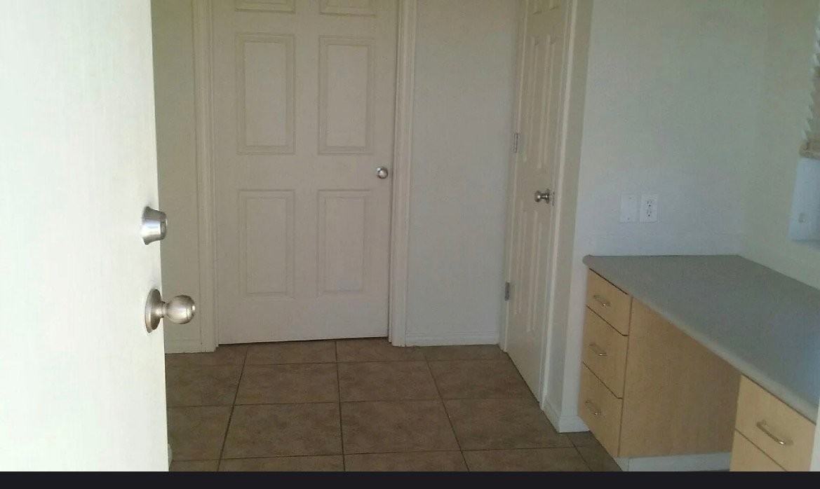3305 E Palmdale Blvd #1 - Photo 7 of 7