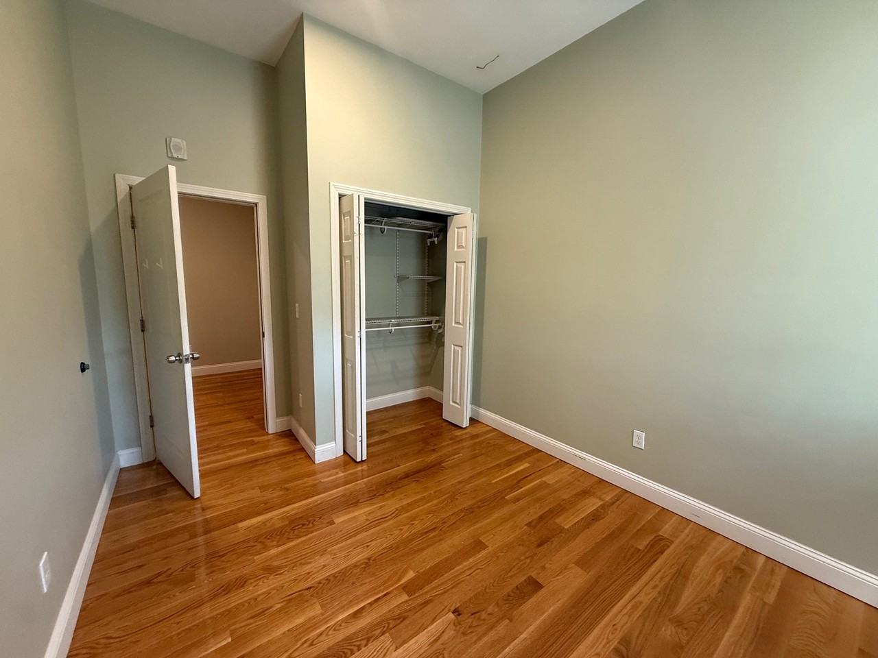 409 Dudley St #5 - Photo 4 of 16