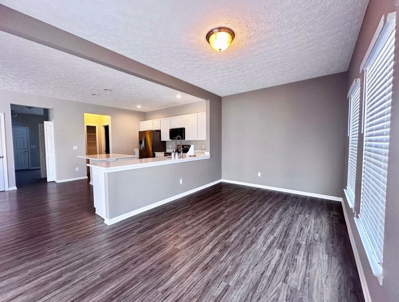 37571 Tail Feather Dr - Photo 4 of 12