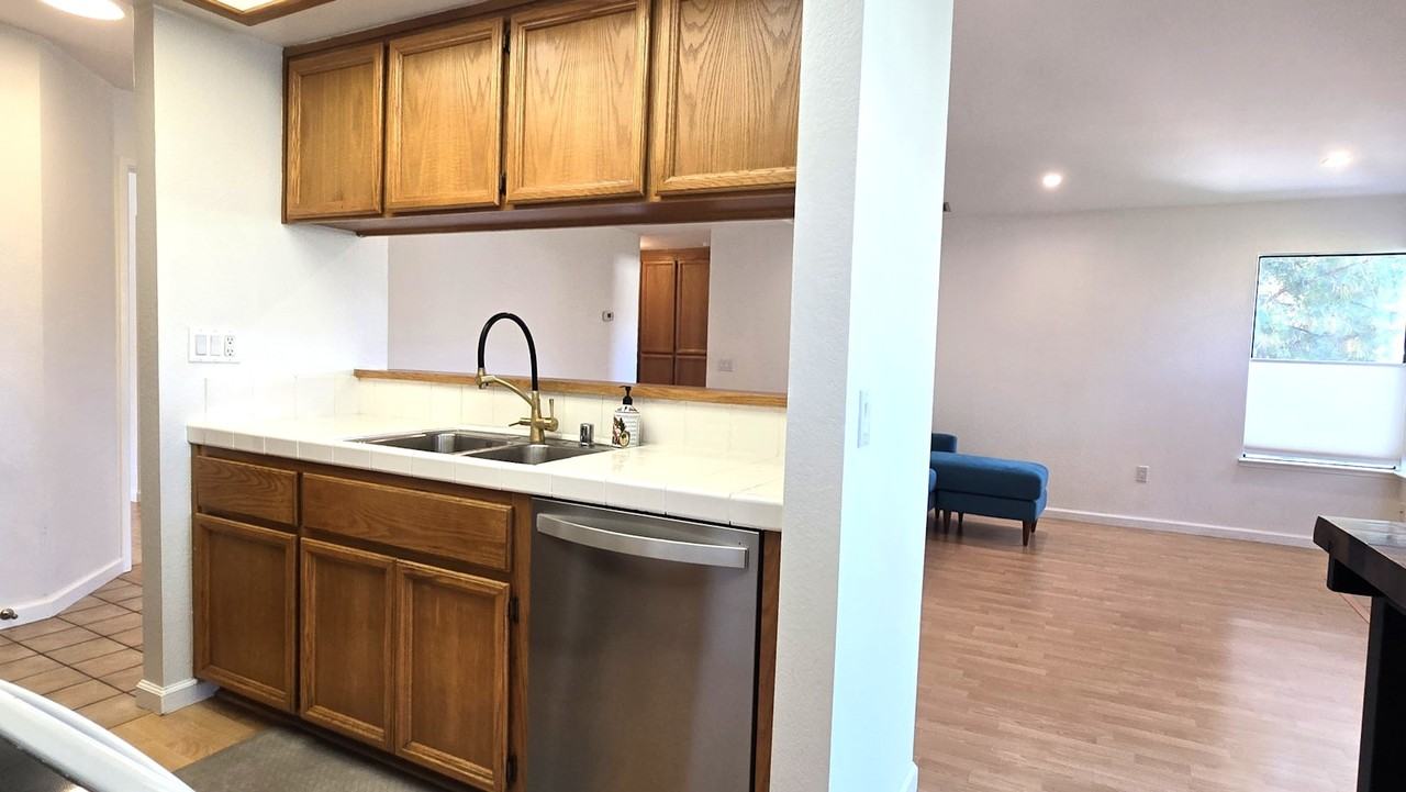 38715 Huntington Circle - Photo 5 of 22