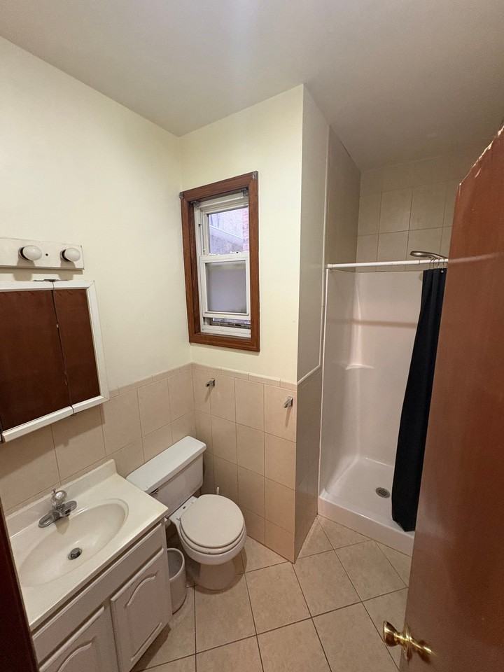 111 Niagara St #1stFL - Photo 7 of 7
