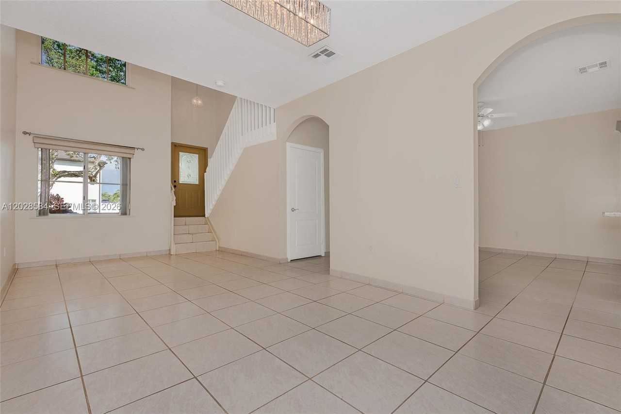 4959 Sw 128th Ter - Photo 4 of 8