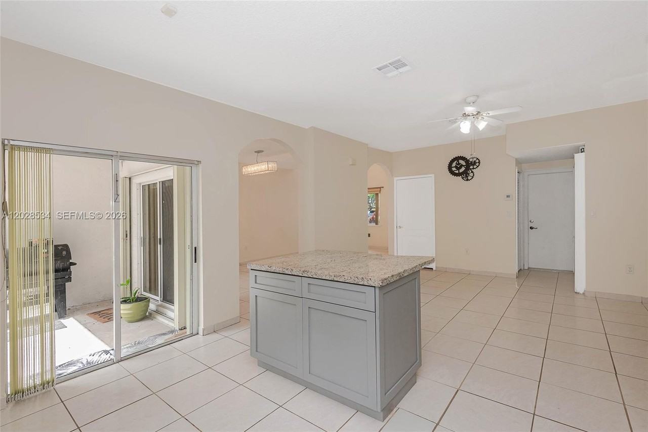 4959 Sw 128th Ter - Photo 7 of 8