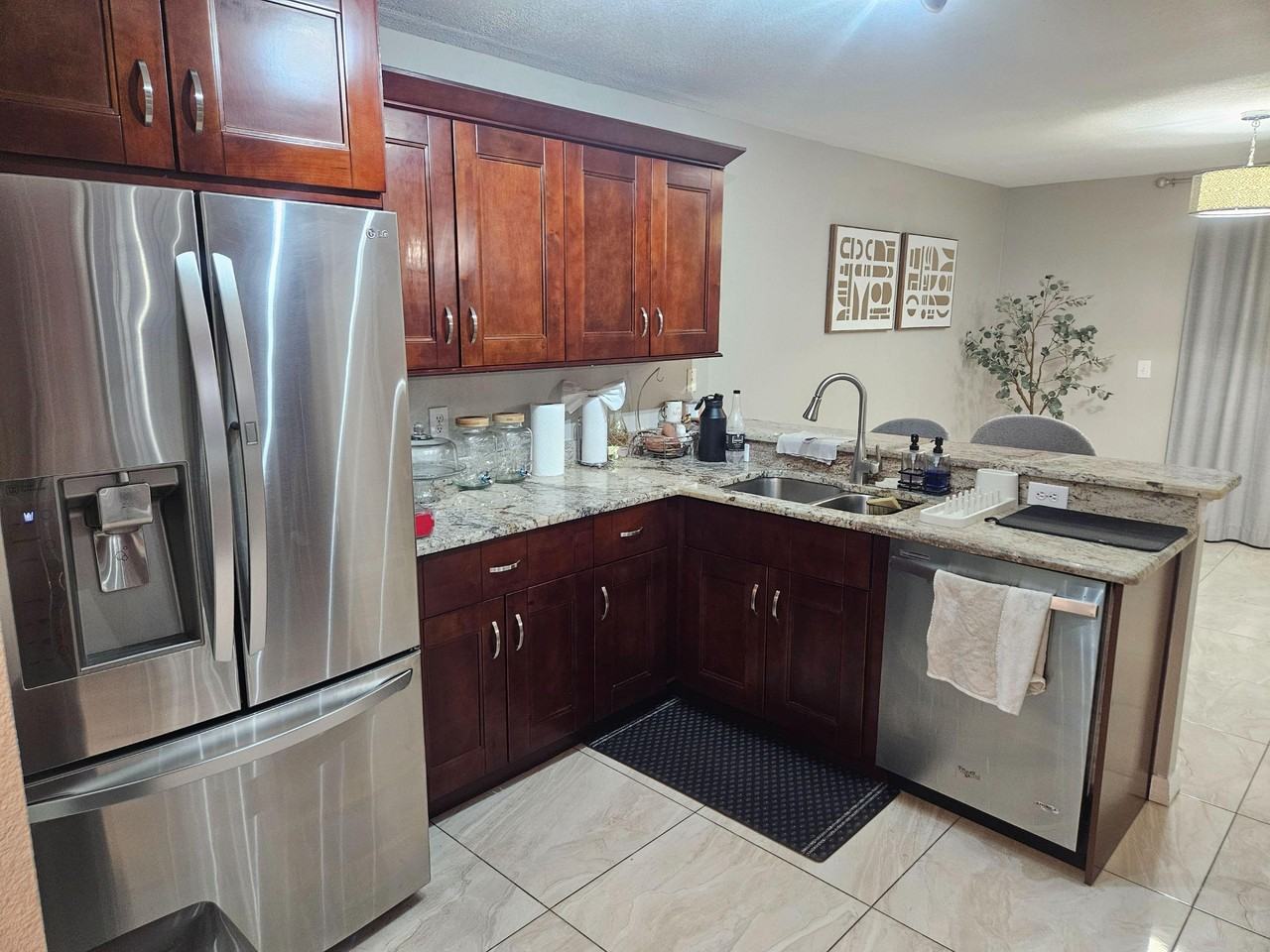 Summerton Dr - Photo 4 of 12