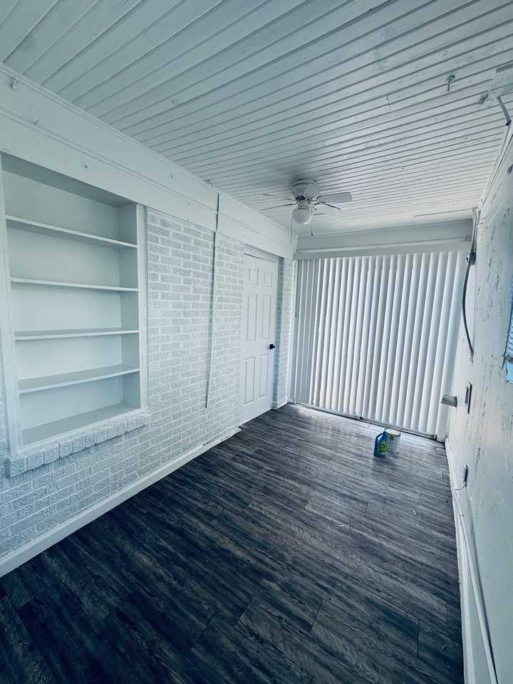 326 E Harmon Dr #1 - Photo 5 of 10