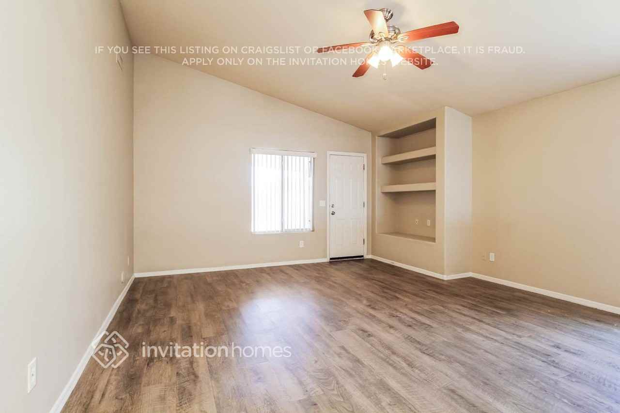 2046 N 90th Ln - Photo 3 of 17