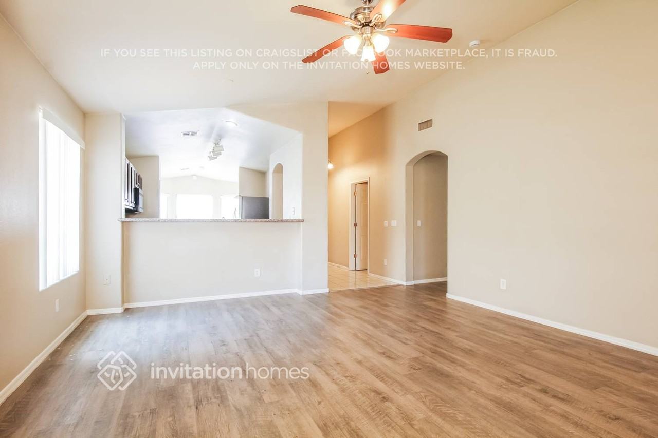 2046 N 90th Ln - Photo 5 of 17