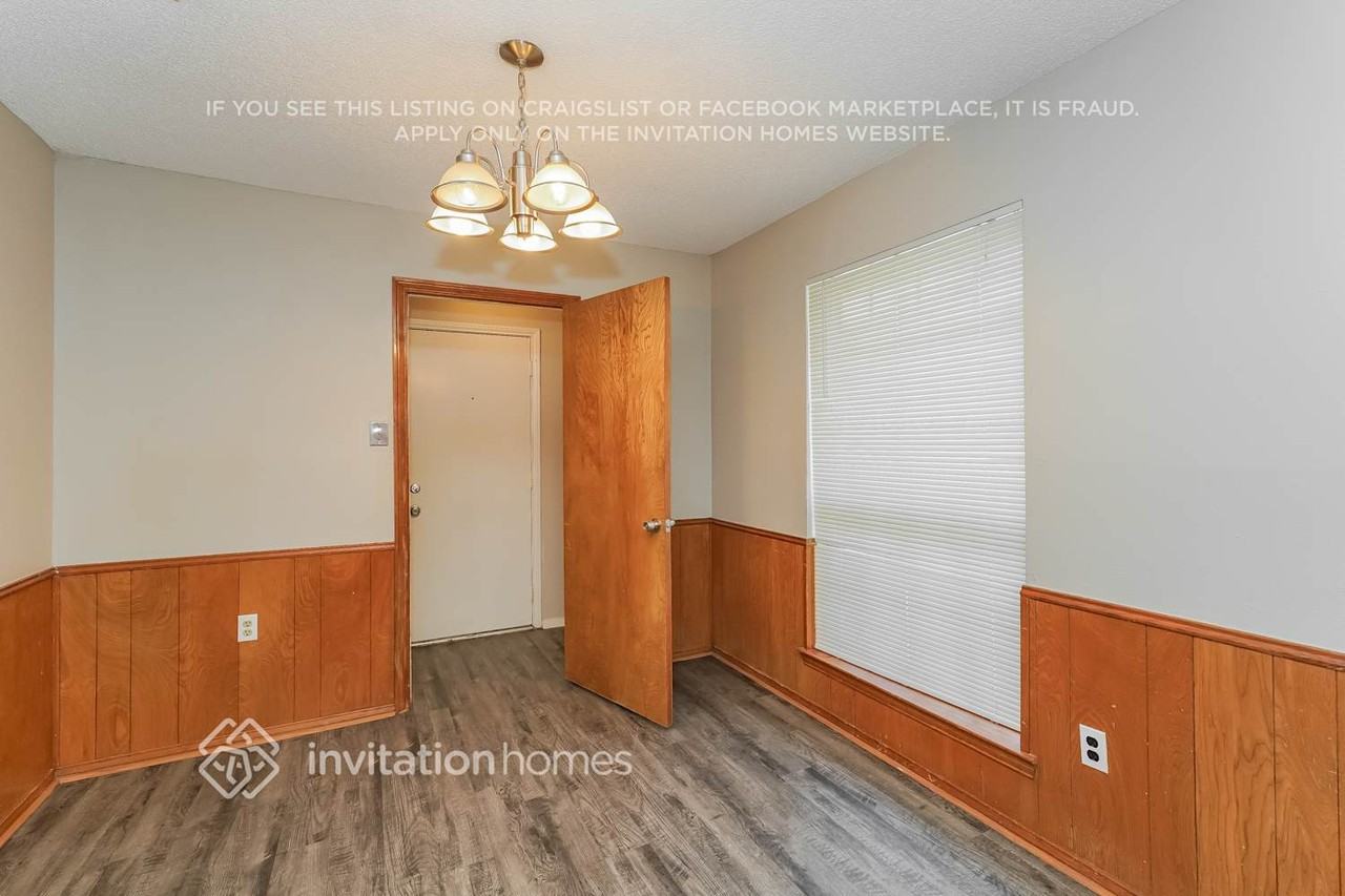 7533 Janetta Dr - Photo 7 of 17