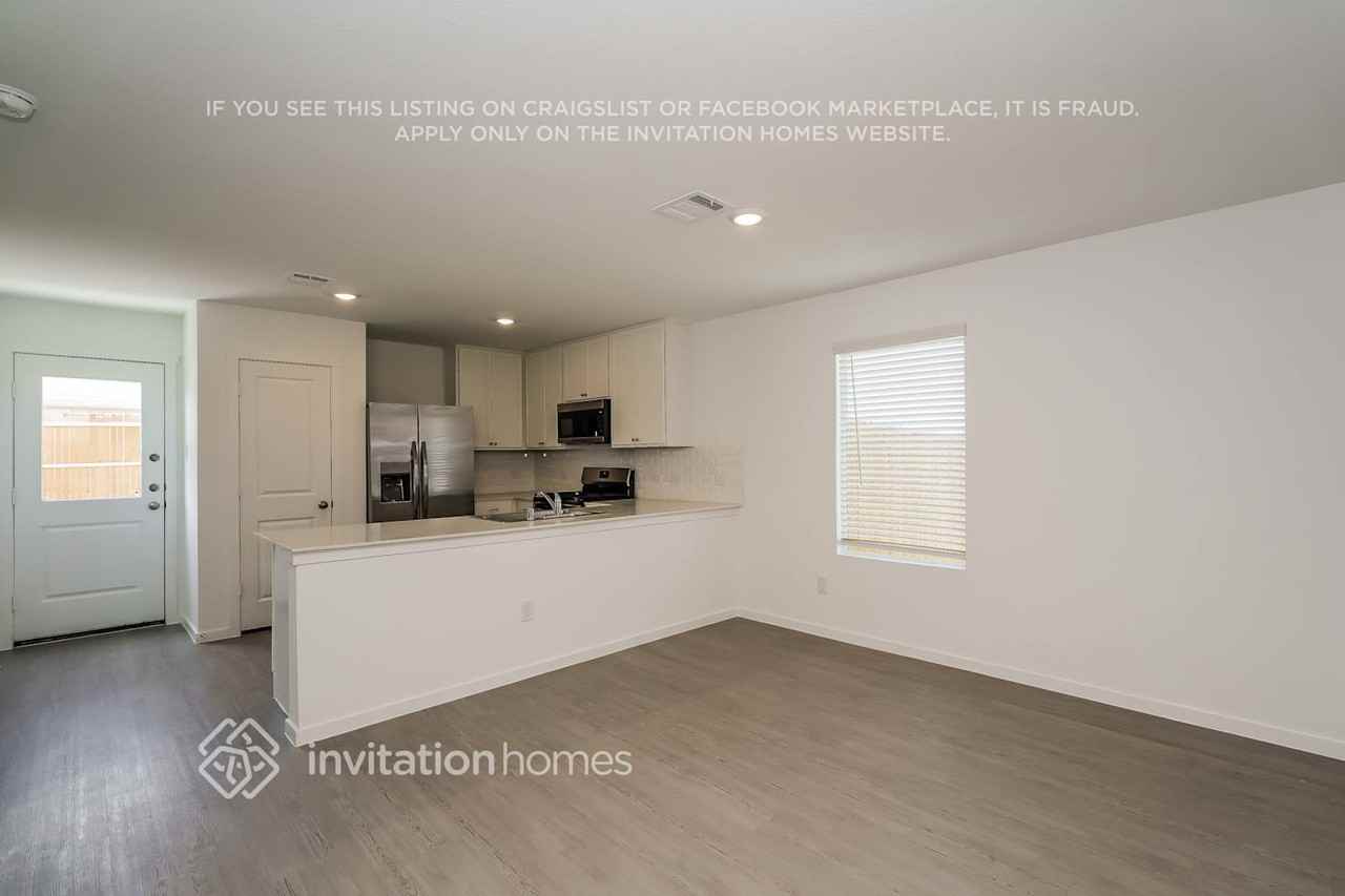 3113 Lynmar Ln - Photo 7 of 17