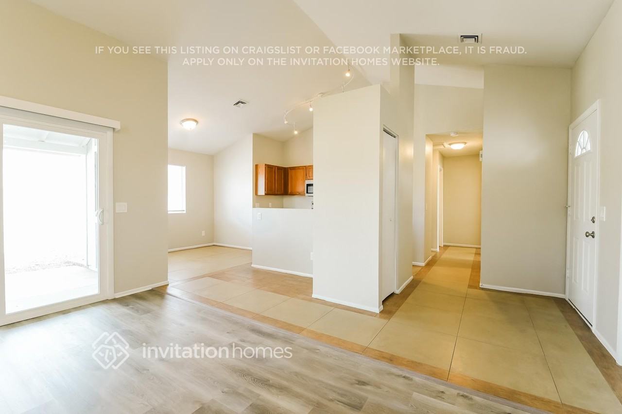 6340 W Grandview Rd - Photo 4 of 16