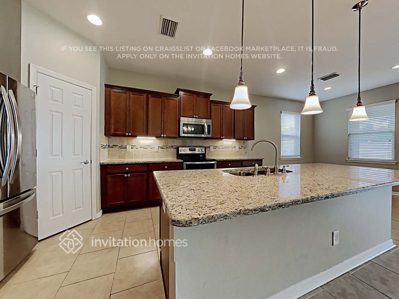 2235 Landside Dr - Photo 4 of 20