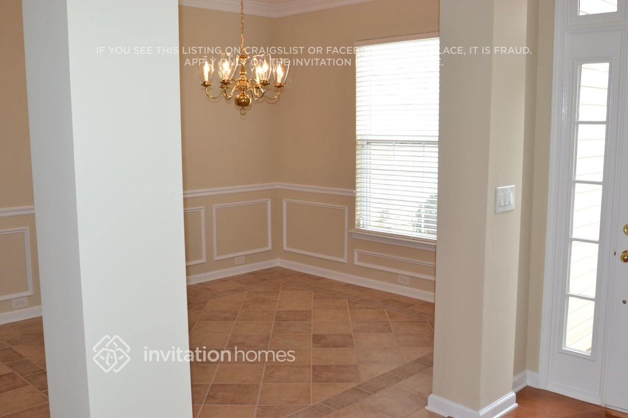 11609 Sidney Crest Ave - Photo 5 of 9
