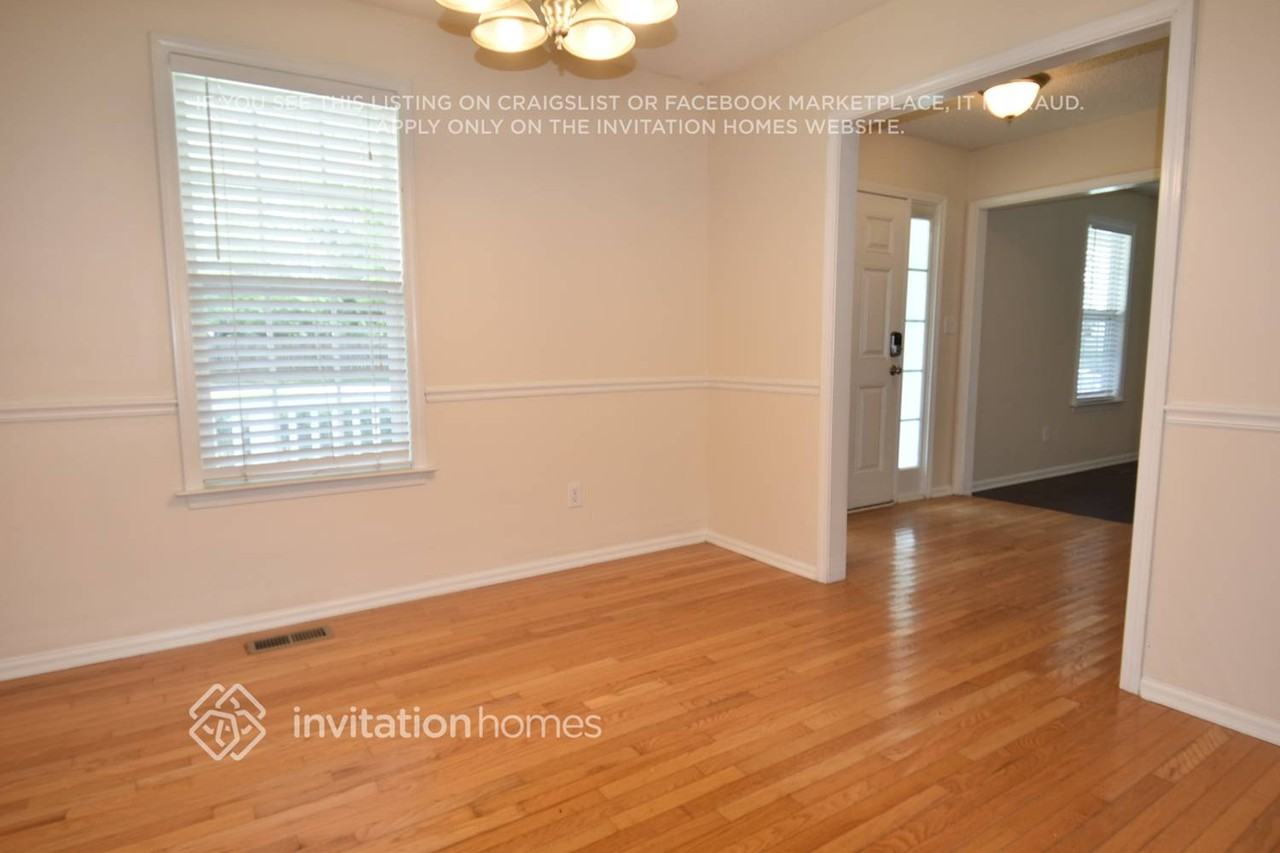 124 Rock Fish Ln - Photo 2 of 15