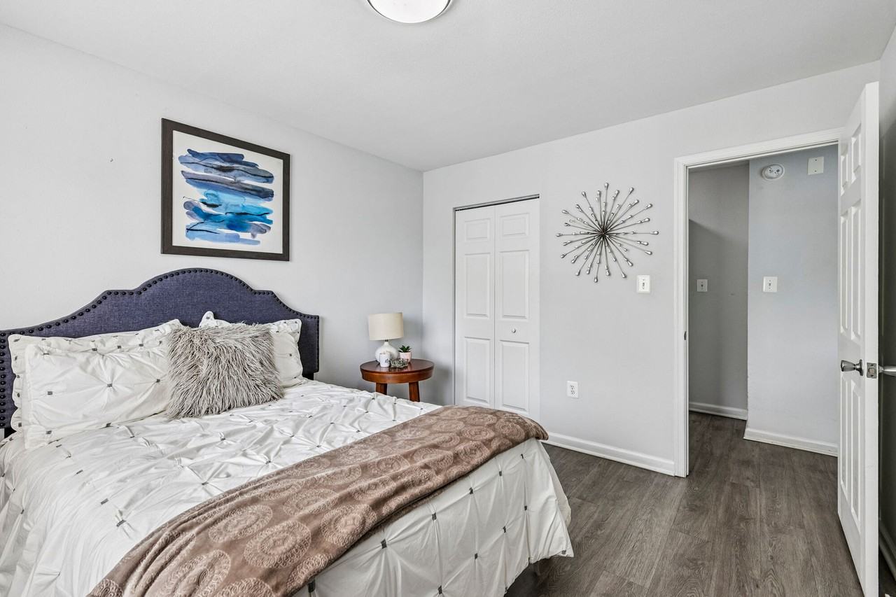 North Hills Apartments - Photo 2 of 32