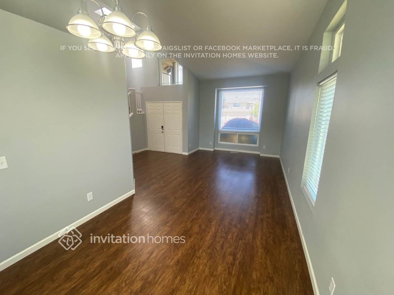 3928 15th Ave Se - Photo 2 of 12