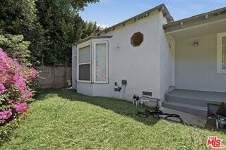 2938 Kansas Ave - Photo 5 of 8