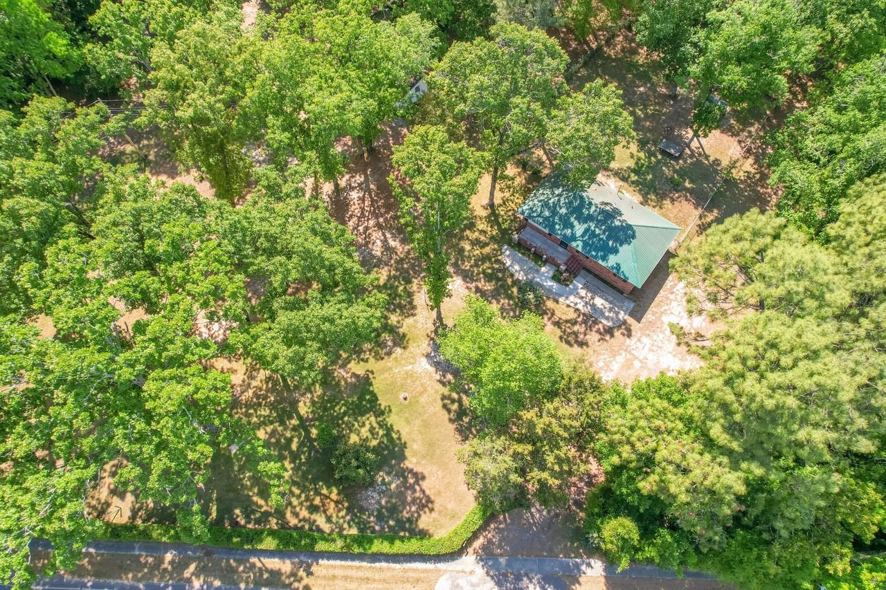 800 Old Whiskey Rd S - Photo 2 of 31