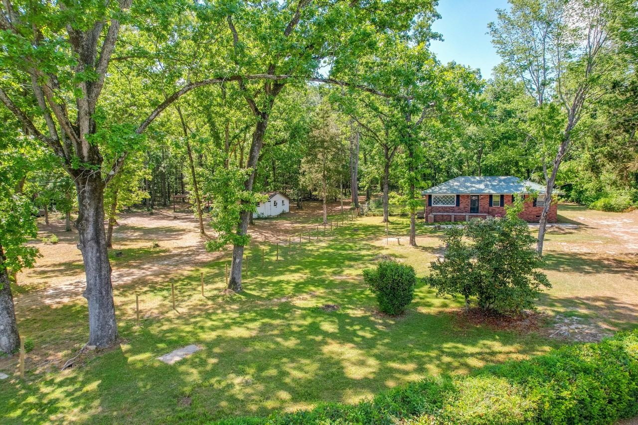 800 Old Whiskey Rd S - Photo 4 of 31