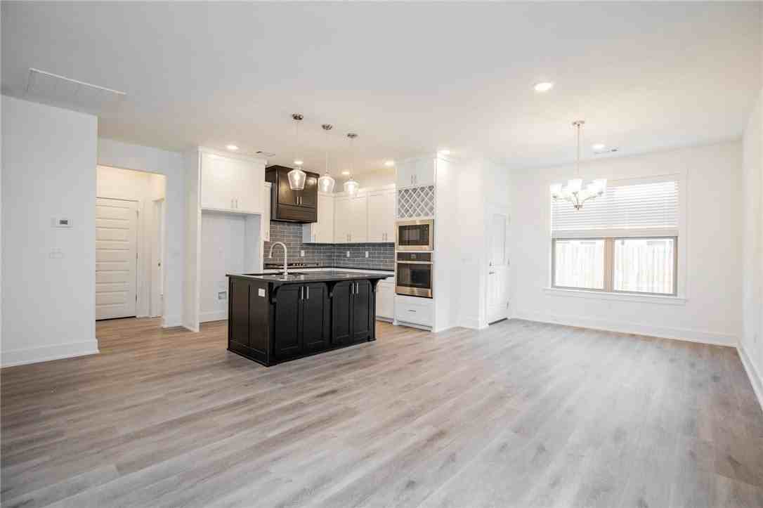 7104 Sw High Meadow Blvd - Photo 7 of 27