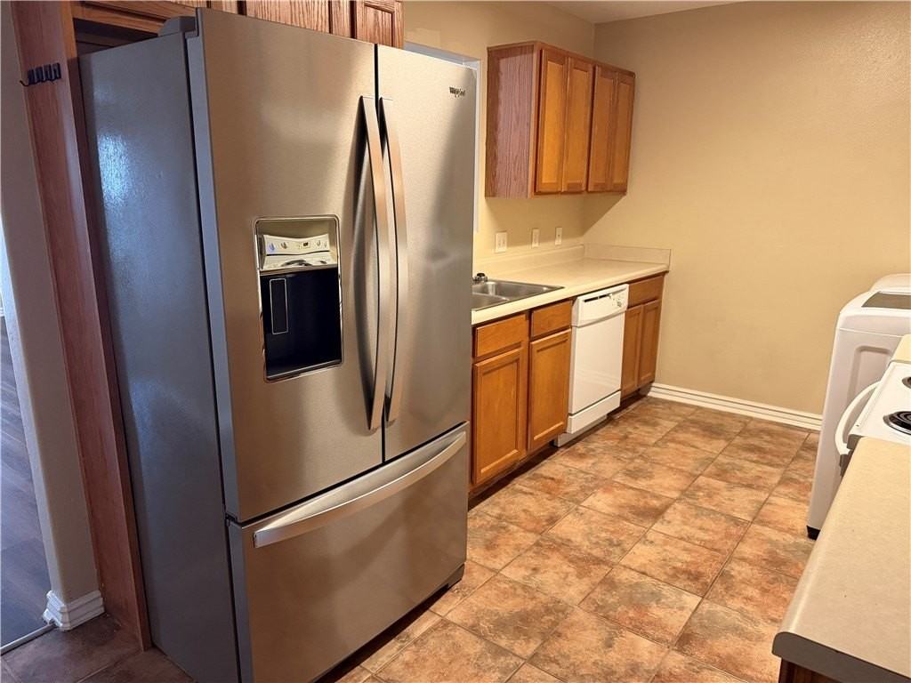 234 Graystone Cir - Photo 3 of 10