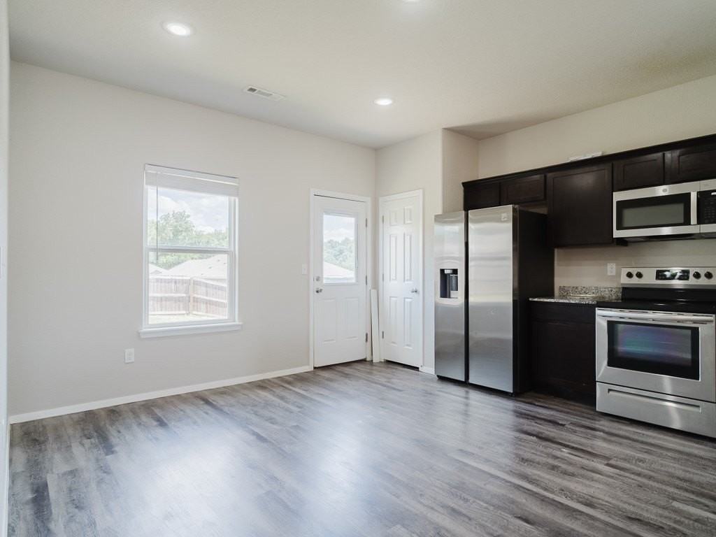 6903 Sw Whitmarsh Rd - Photo 6 of 23