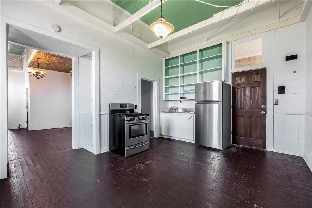 103 Holcomb St #2 - Photo 5 of 15